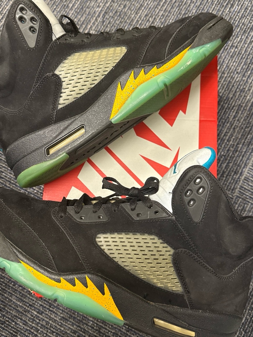 Jordan 5 Retro Aqua Men’s Black/Green/Yellow Retro Sneakers